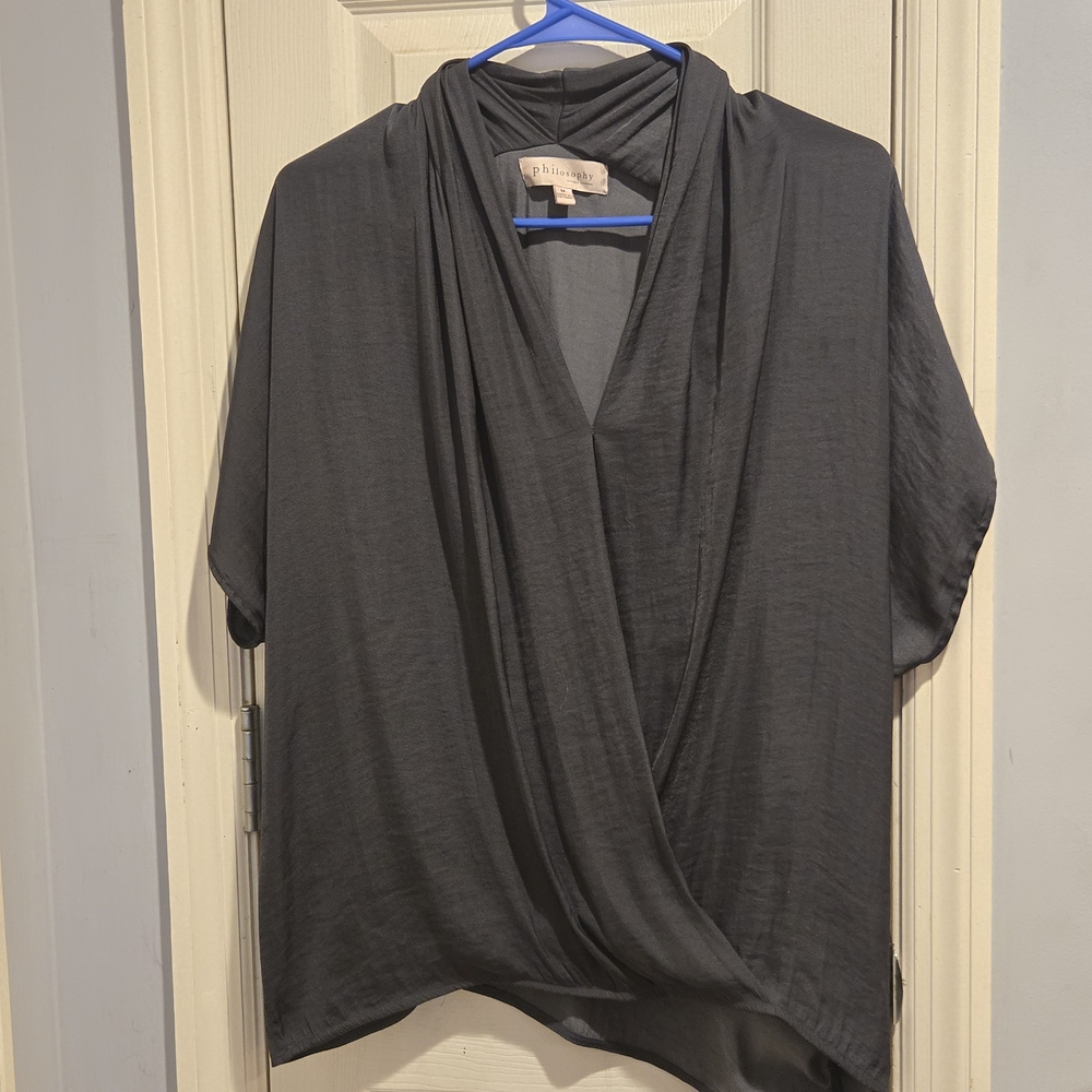 Philosophy Women's Grey Satin Blouse. Size Medium. Short Sleeves. V Neck.